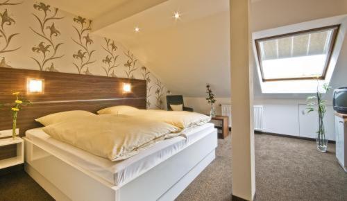 Hotel Am Rosenberg Bad Driburg Exterior photo